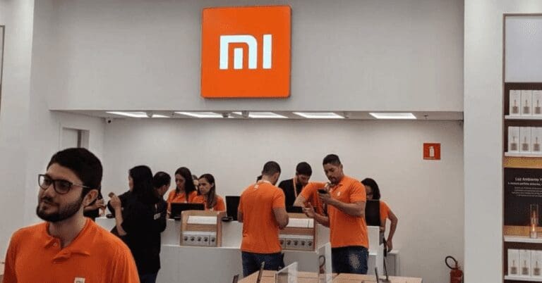 Now Xiaomi Joins The Club After Apple And Microsoft, By Firing Over 900 Employees Amid Economic Downtime