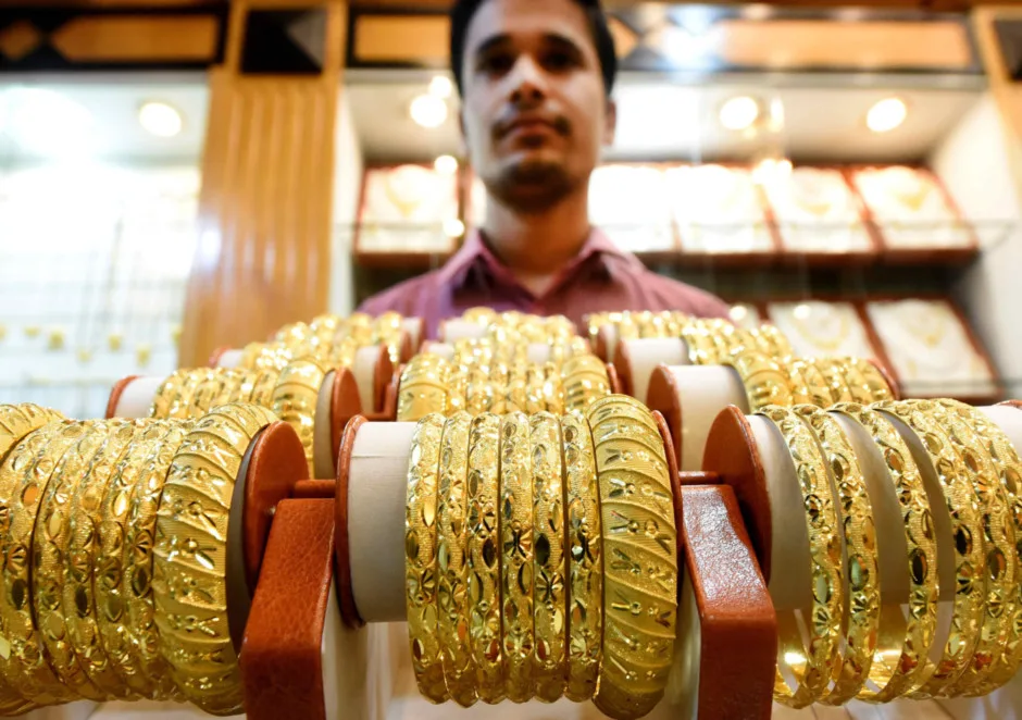 Gold-Frenzy-Fuels India-s-Trade-Deficit-to-Record-Breaking-Levels-23%