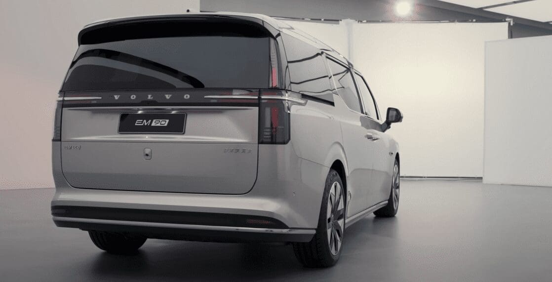 Explore Volvo Cars: Top Minivan, Electric Vehicle Volvo EM90 Unveiled!